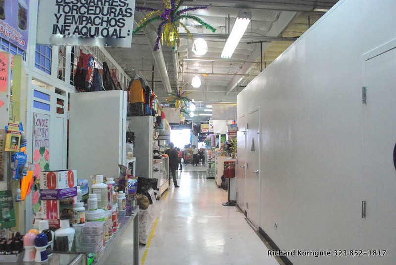 08-08-RS Mall-007