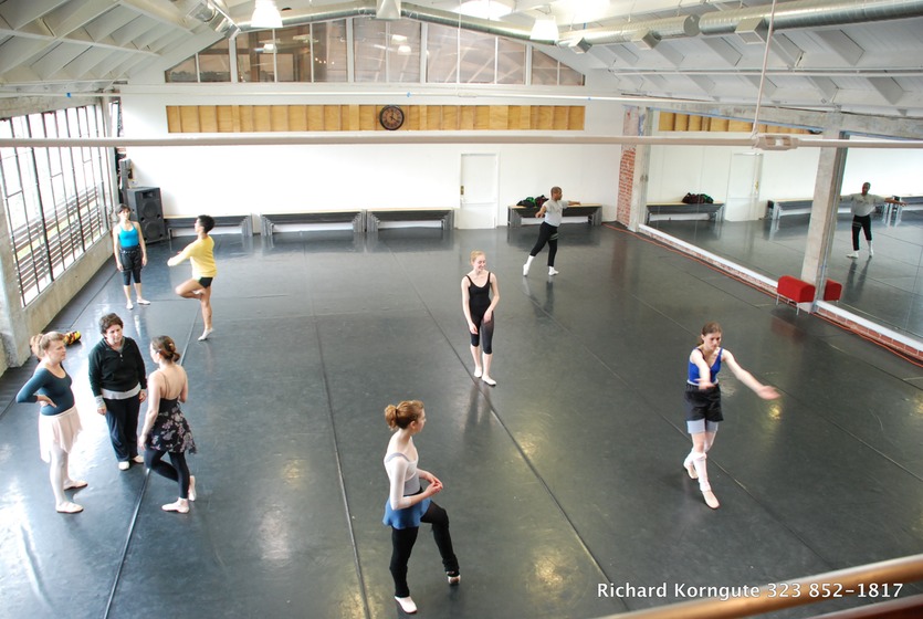 10-Dancer's Studio-009.JPG