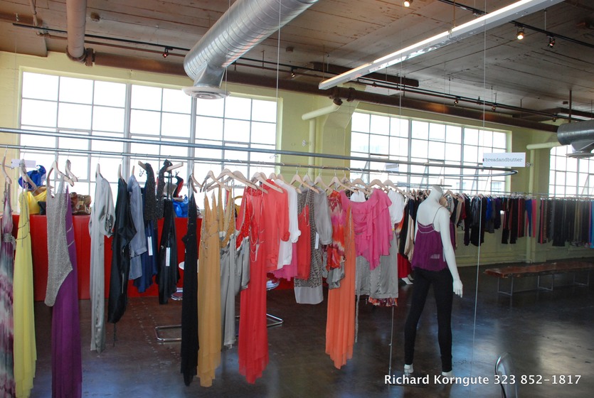 11-Clothing Showroom P-010.JPG