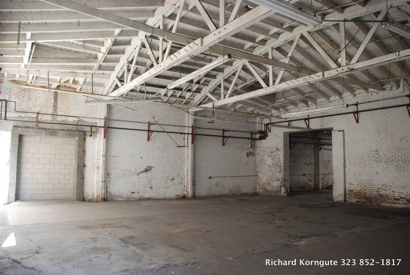 11-Dye Warehouse-010.JPG