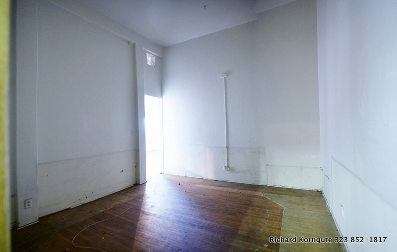 31-Academy Officeroom 1.jpg