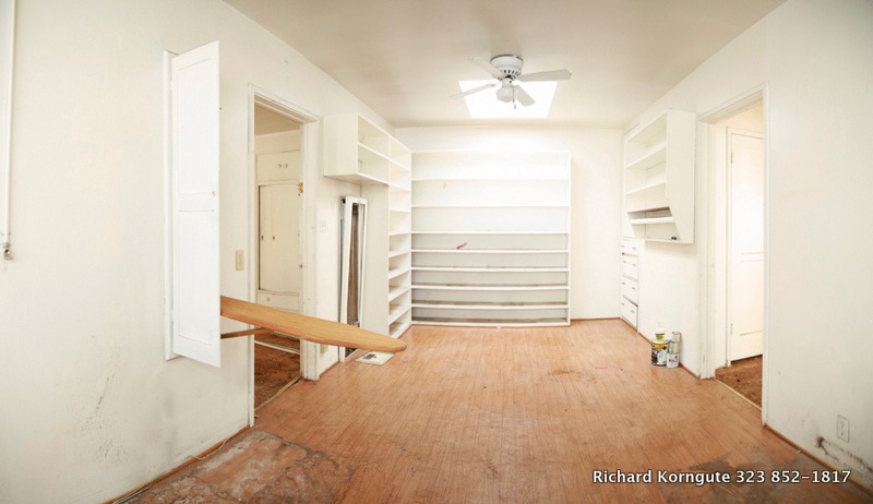 61-UPSTAIRS KITCHEN 2.jpg