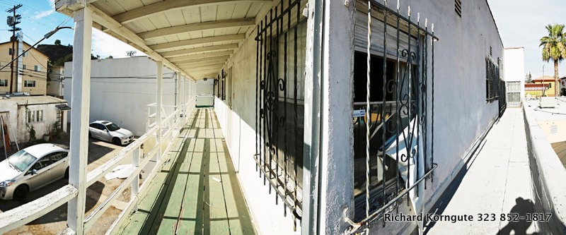 70-PATIO 2.jpg