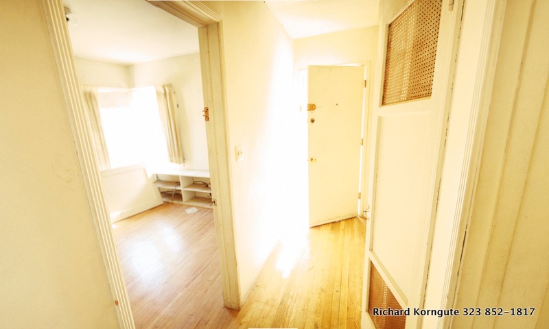 76-Southfaceing room.jpg